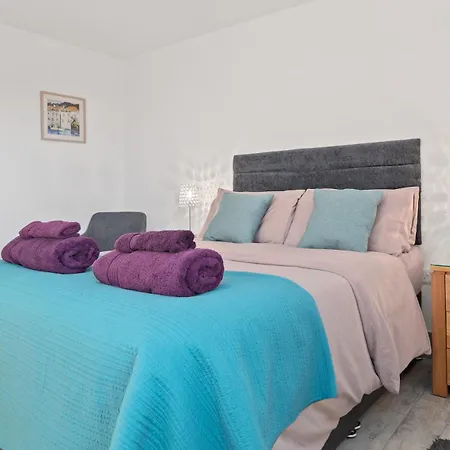 Grassholm Cottage With Hot Tub - Dog Friendly Haverfordwest Buitenkant foto