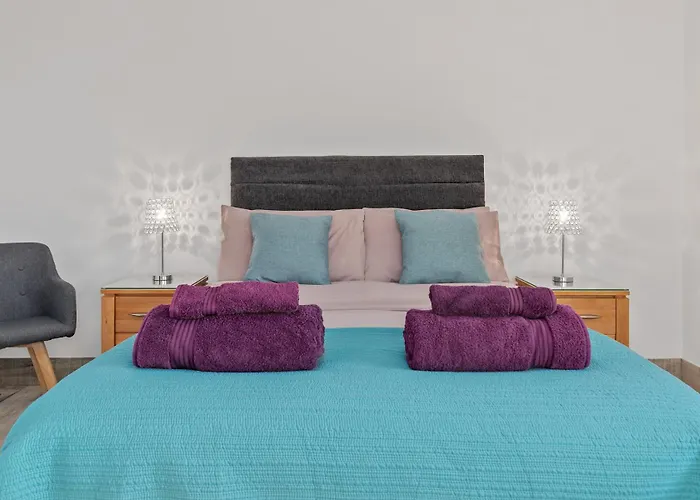 Grassholm Cottage With Hot Tub - Dog Friendly