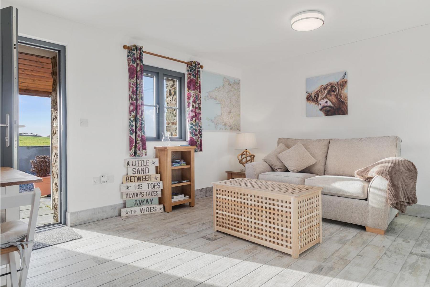 Grassholm With Hot Tub - Dog Friendly Holiday home *